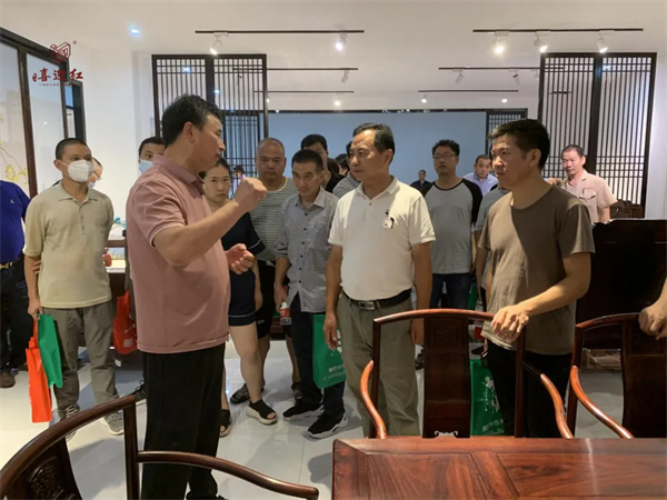 bsport体育app下载安装红木